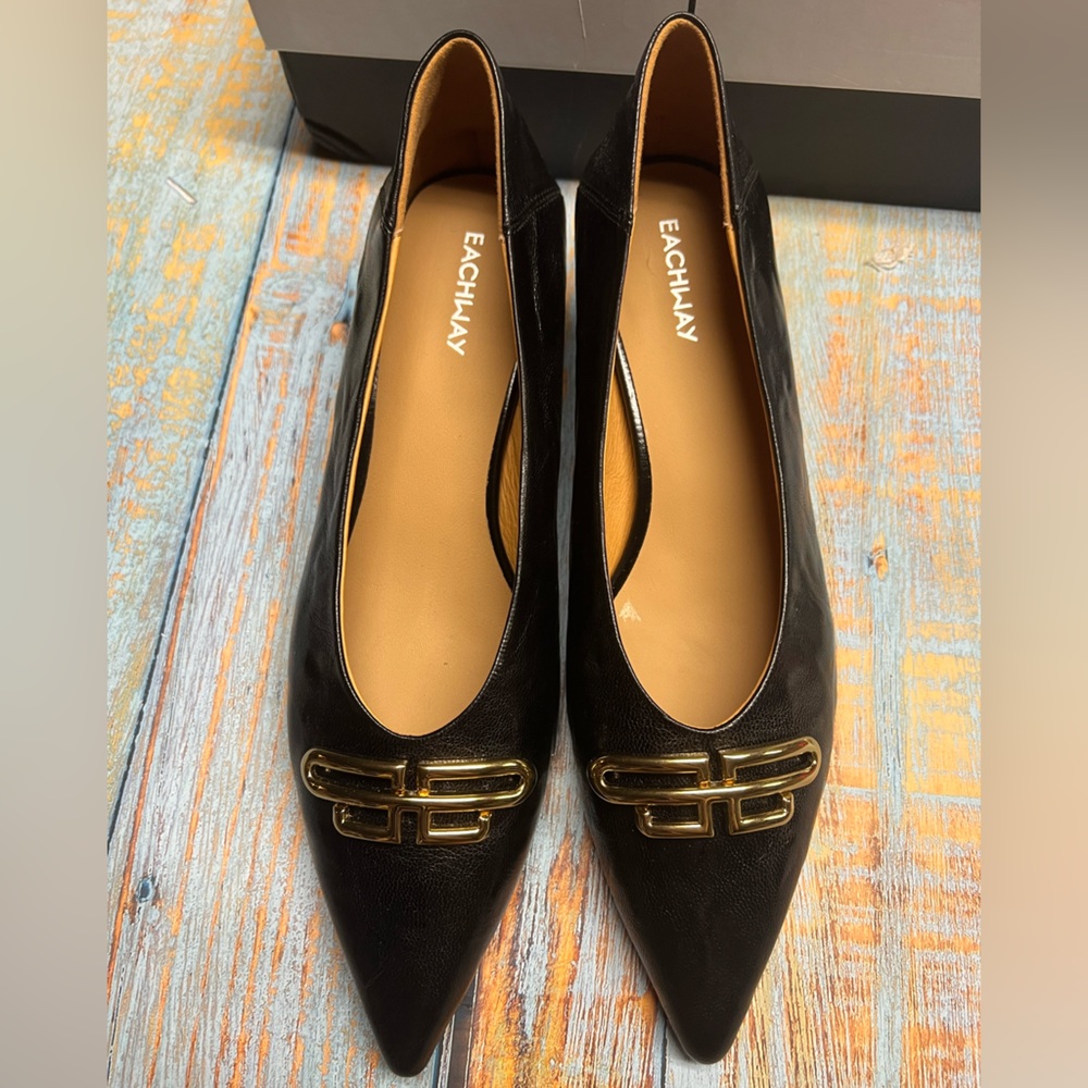 Leather cat heels